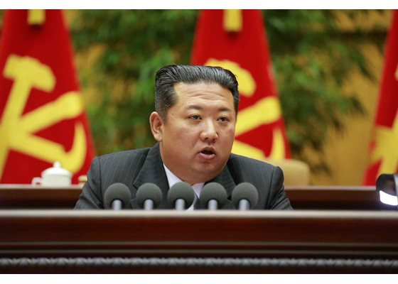 경애하는 김정은동지께서 조선로동당 제２차 초급당비서대회에서 개회사를 하시였다
