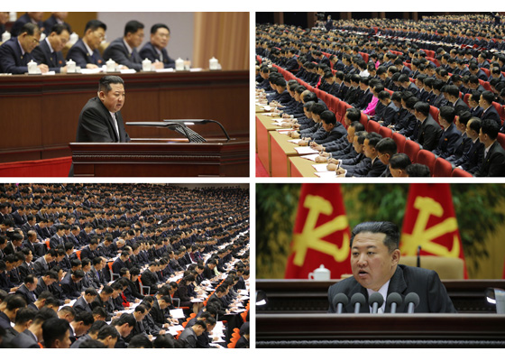 조선로동당 제2차 초급당비서대회 개막
경애하는 김정은동지께서 대회를 지도하시였다