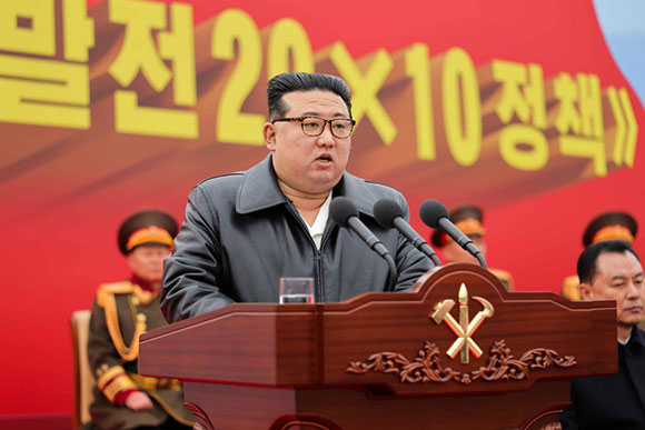 《지방발전 20×10 정책》실현을 위한 첫 착공에 즈음하여
경애하는 김정은동지께서 성천군 지방공업공장건설착공식에서 하신 연설