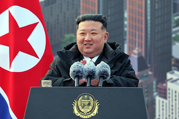 경애하는 김정은동지께서 화성지구 4단계 1만세대 살림집건설착공식에서 하신 연설


 