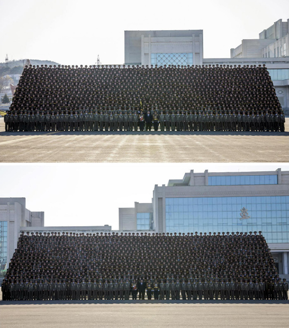 경애하는 김정은동지께서
창립 80돐을 맞는 사회안전성을 방문하시고 사회안전군 장병들을 축하격려하시였다